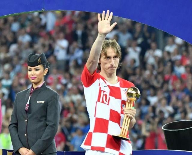 阿森纳再一次在圣诞节领跑积分榜，能否顺利夺冠？（阿森纳圣诞再登榜首，这次能最终捧杯吗？）