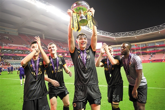 罗马诺：B费解约金为6000万欧，但仅英超以外球队能激活（罗马诺：B费6000万欧解约条款仅对非英超俱乐部有效）